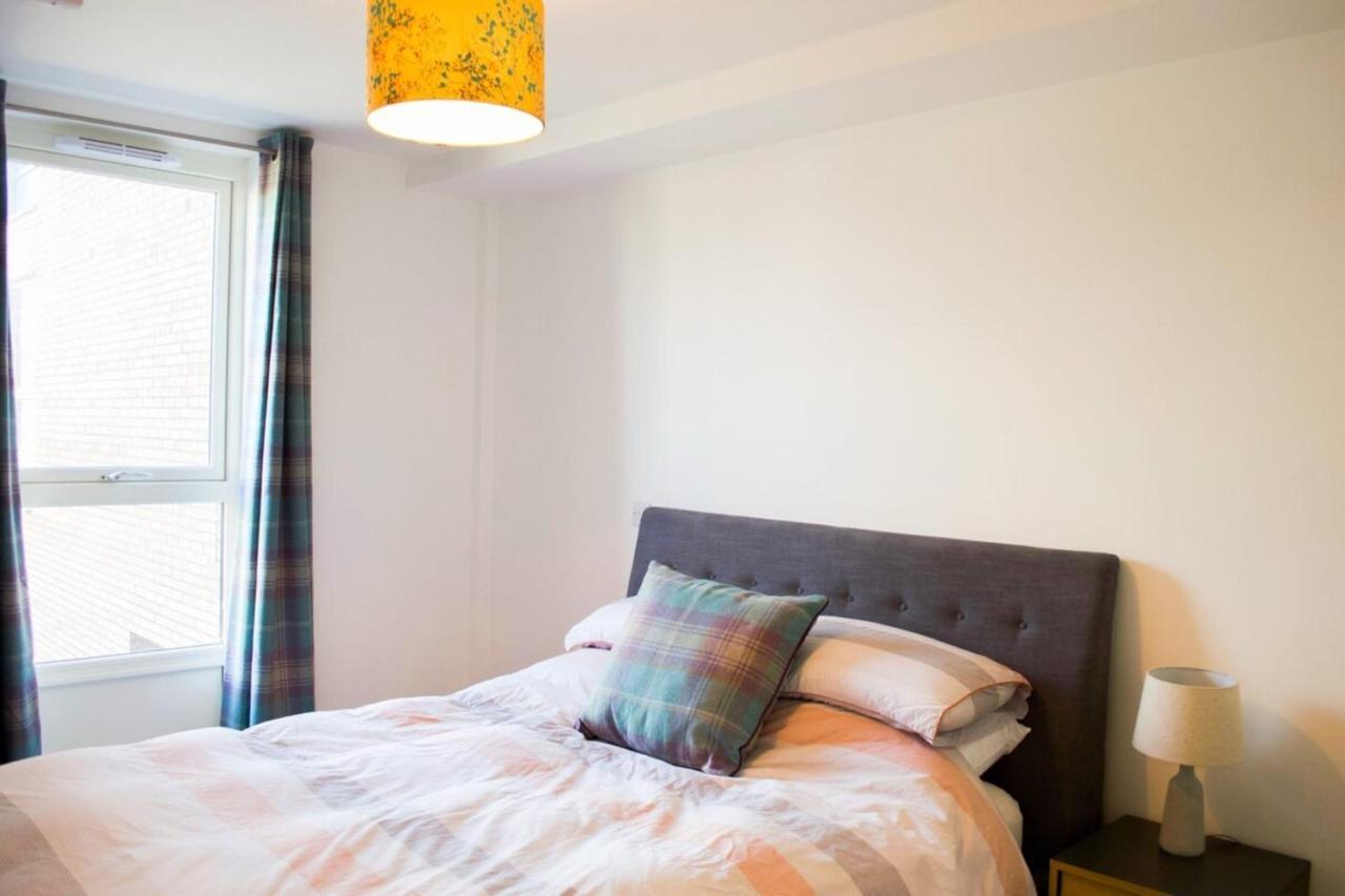 Modern Home By Leith Walk Edinburg Exteriör bild