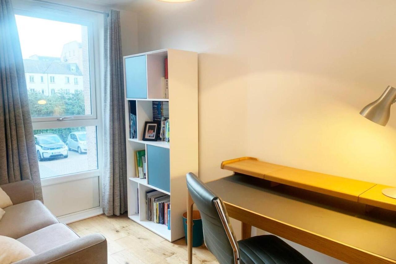 Modern Home By Leith Walk Edinburg Exteriör bild